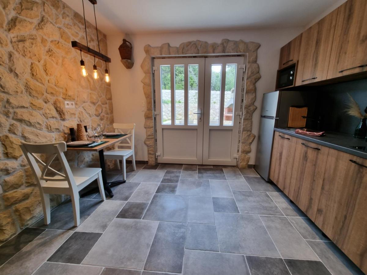 Apartments Suha Punta - Villa Babalonija Kampor Zewnętrze zdjęcie